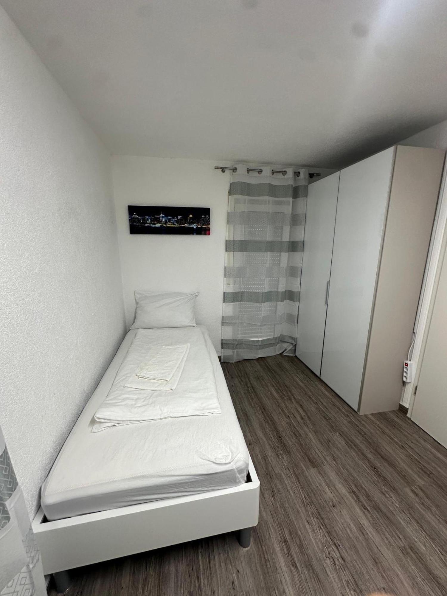 Tolle Fewo Direkt Am Campus 24-7 Checkin Germersheim Eksteriør bilde
